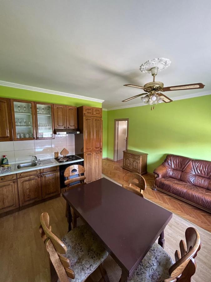 Sobe Zimmer Frei Pozega Exteriör bild