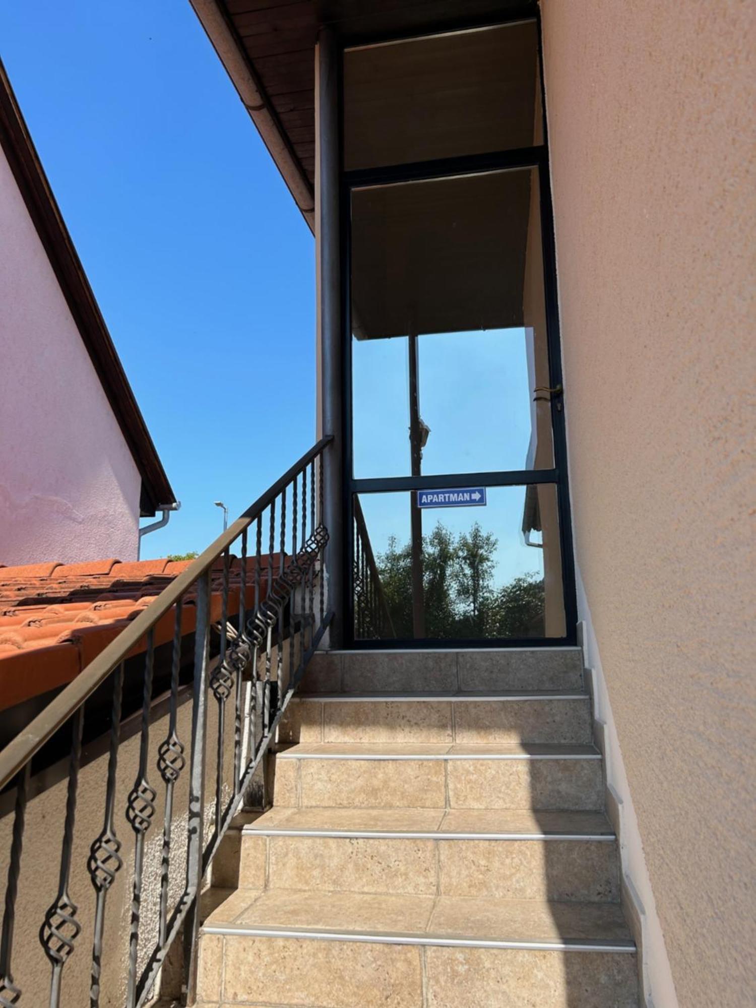 Sobe Zimmer Frei Pozega Exteriör bild